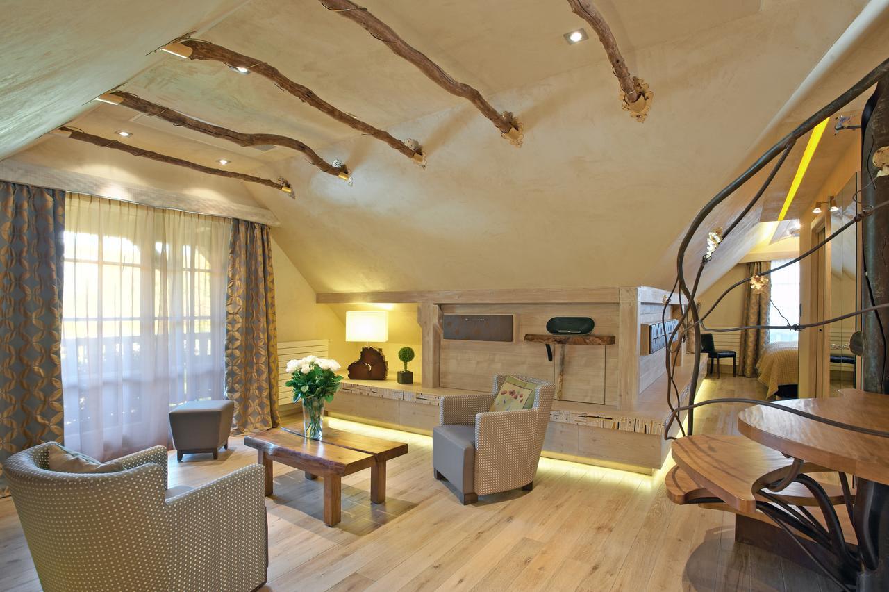 Hostellerie Des Chateaux & Spa อูทรอทต์ ภายนอก รูปภาพ